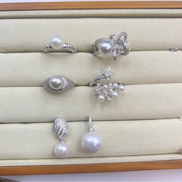 Like this listing to get notified for my next live show - Picture 2 of 9